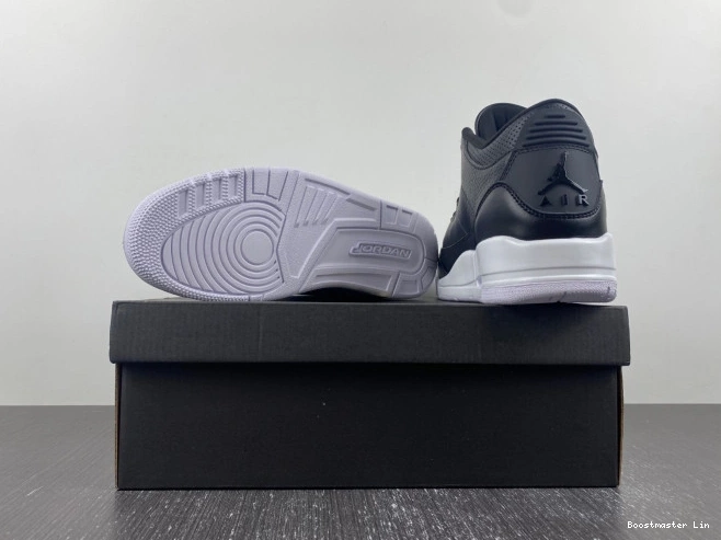 Bmlin Cyber Jordan 136064-020 3 Monday Retro (2016) 0804